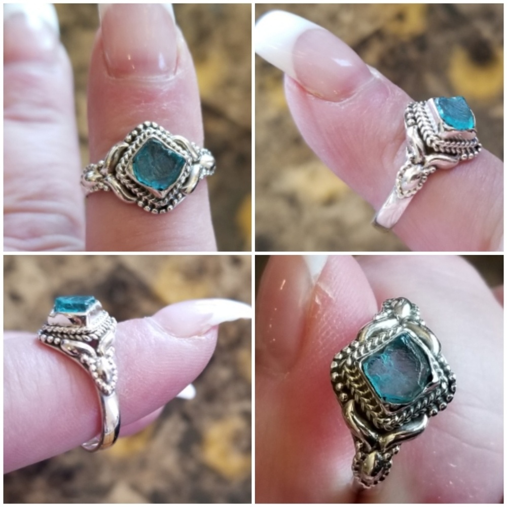 Beautiful, Genuine Blue 1ct Apatite Ring Size 8 - Picture 3 of 6